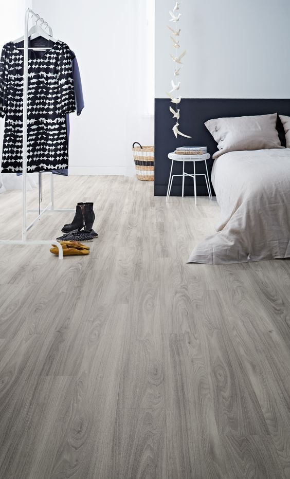 29 Vinyl Flooring Ideas With Pros And Cons - DigsDigs