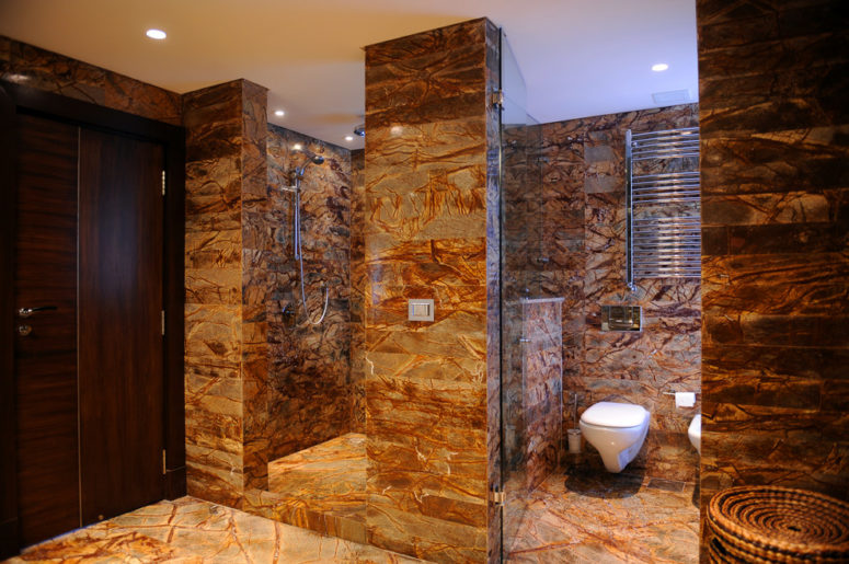 There are plenty of tiles that perfectly imitates different stone surfaces. (ibrahim radwan)