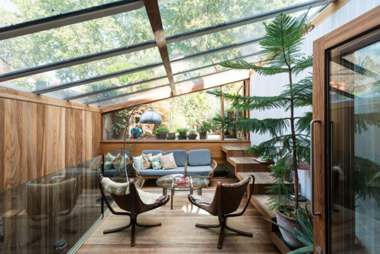 glazed terrace This is a glazed terrace with greenery added as an extension, it's a secluded place for a rest