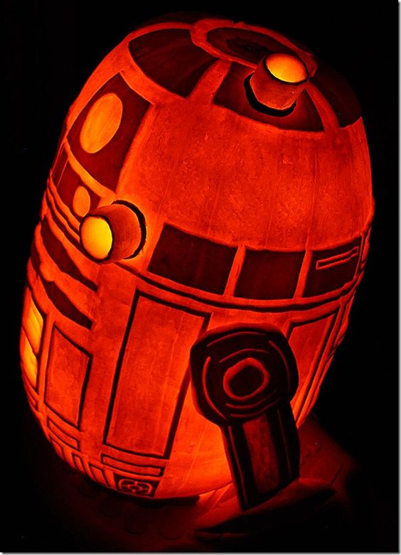 R2D2 lit pumpkin