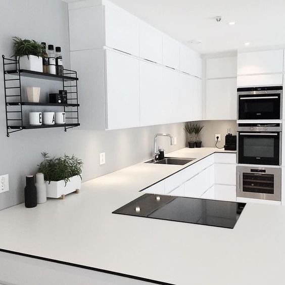 34 Timelessly Elegant Black And White Kitchens - DigsDigs