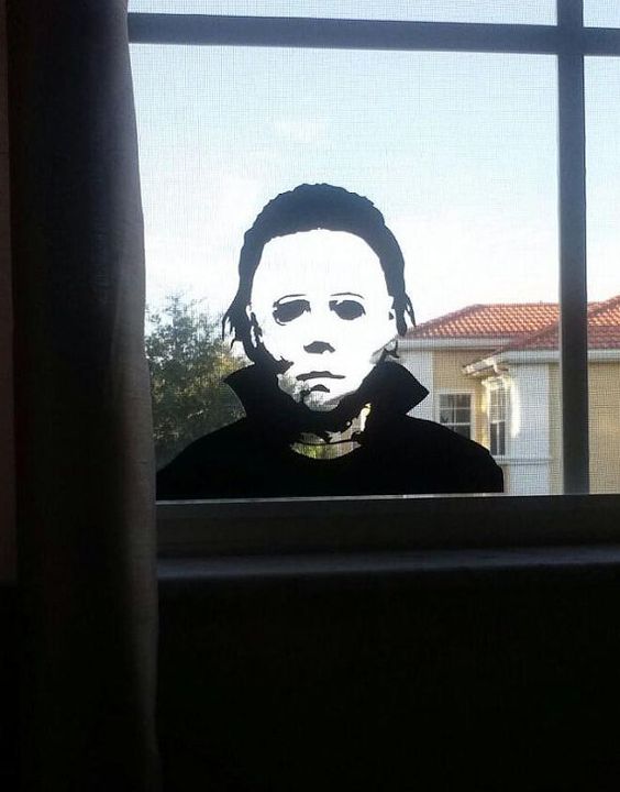 26 Creative Halloween Window Decor Ideas DigsDigs