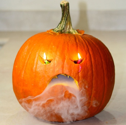 dry ice pumpkin is a stunning idea for Halloween