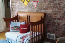 19 train-inspired boy’s room looks great with an exposed brick wall