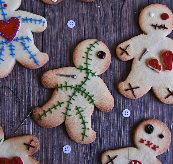 gingerbread cookies as voodoo dolls for treats or favors