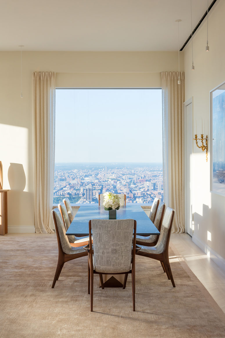 Most of areas are centered around the stunning views of New York, they take advantage from the location Most of areas are centered around the stunning views of New York, they take advantage from the location