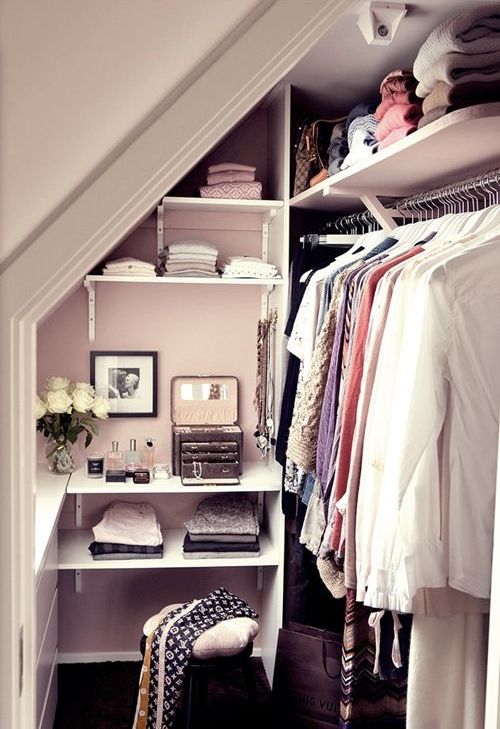 Walk in on sale closet shelving