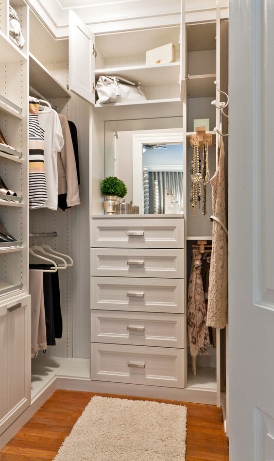 MINI WALK IN CLOSET! 