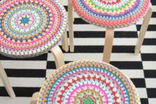 07 cover your stool with bold crochet wraps for the cold season to make them cozier