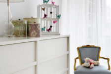10 Butterflies, teddy bears and lace touches remind that it’s a girl’s room