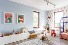 10 The kid’s room is done in pastels and highlighted with bold touches