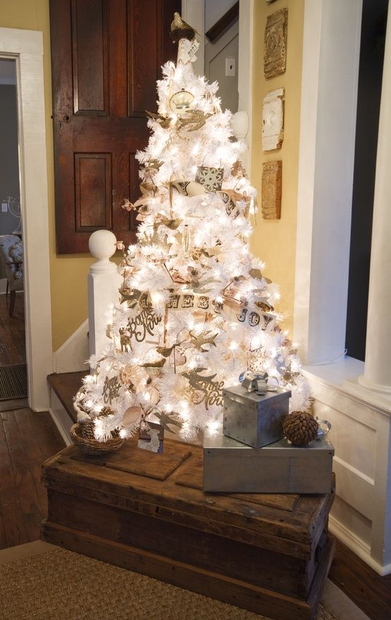 vintage decorated white tree in the entryway