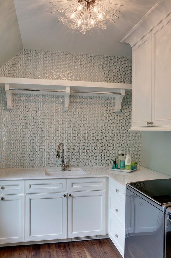 28 Creative Penny Tiles Ideas For Kitchens - DigsDigs