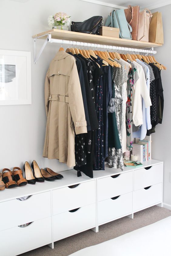 5 Small Walk In Closet Organization Tips And 40 Ideas