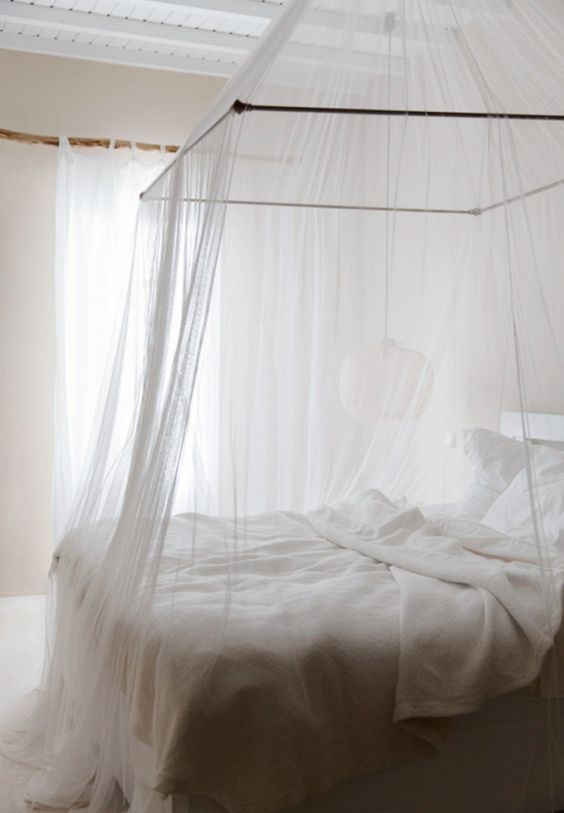 6 Tips And 33 Ideas To Design A Romantic Bedroom