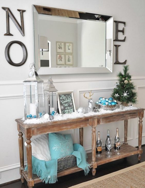 38 Cozy And Inviting Winter Entryway Decor Ideas