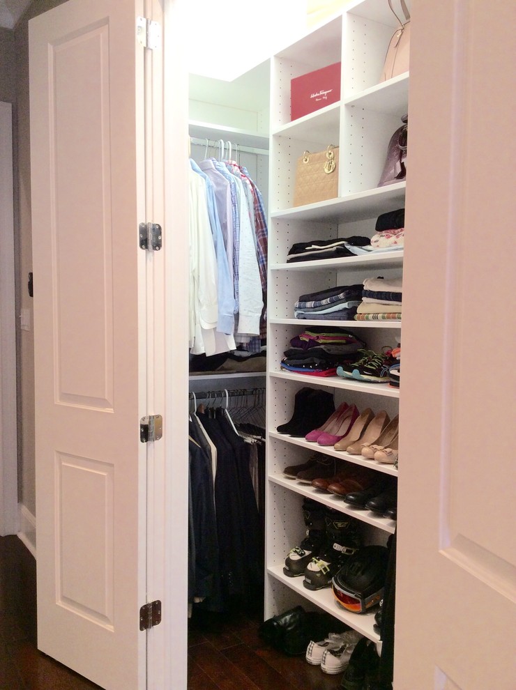 5 Small Walk-In Closet Organization Tips And 40 Ideas - DigsDigs