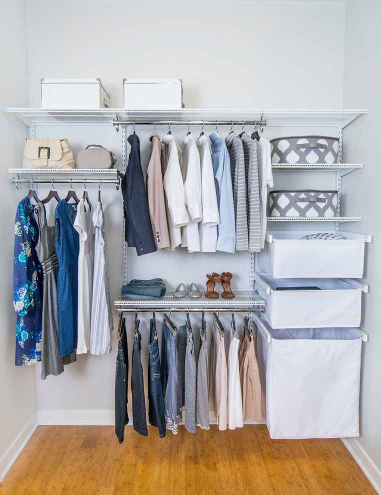 5 Small WalkIn Closet Organization Tips And 40 Ideas DigsDigs