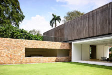 02 The house was designed in relation to the nature around it and taking into account the country’s warm climate