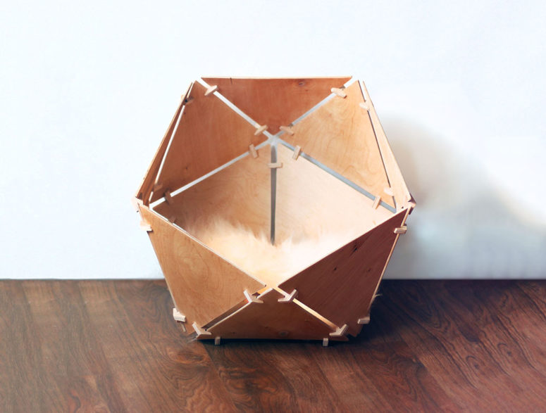 edgy catbed The bed has an edgy look of triangle pieces, it can accomodate any cat breed
