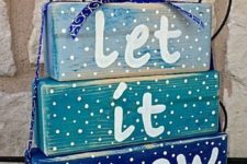 08 Let It Snow Christmas blue stacked block sign