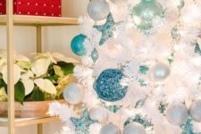 08 turquoise, silver and white Christmas tree decor