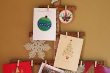 08 wooden ruler Christmas tree for ahgning cards and pics