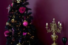 12 a dramatic, glam and burlesque black tree with rose and bauble ornaments
