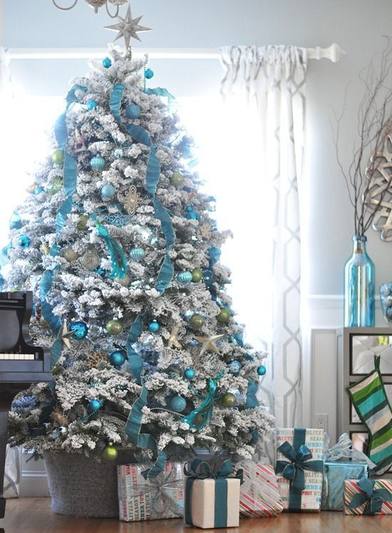 30mm/24Pcs Christmas Baubles Shatterproof Turquoise,Tree Decorations | DIY  at B&Q