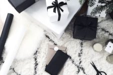23 simple black and white gift wrappings