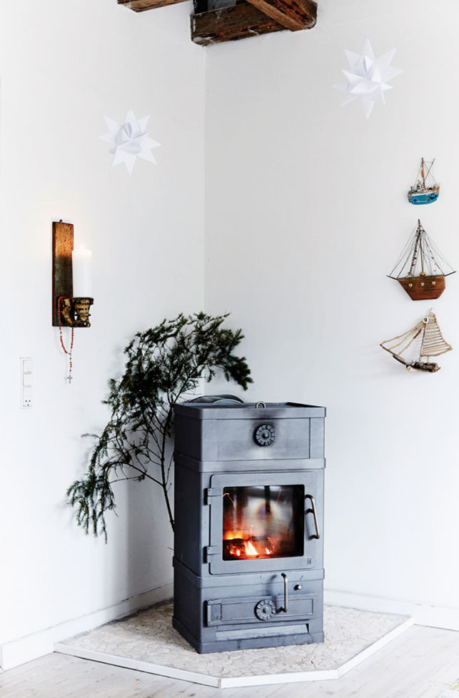 gorgeous fireplace design The fireplace acts as a decoration and a source of warmth, too, you know how chilly it may be in the winter