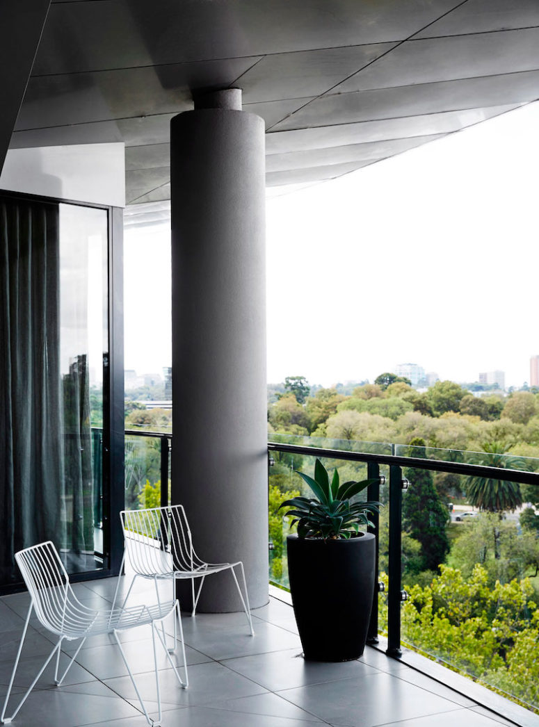 gorgeous balcony design The apartment has a beautiful view of the botanical gardens which is most wonderful from the balcony