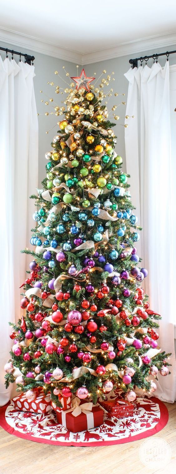 rainbow ombre is a stylish idea for a colorful Christmas tree