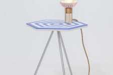 04 Metal legs make the table stable and add a modern feel to the look