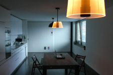 06 16 million RGB color options are available for illumination