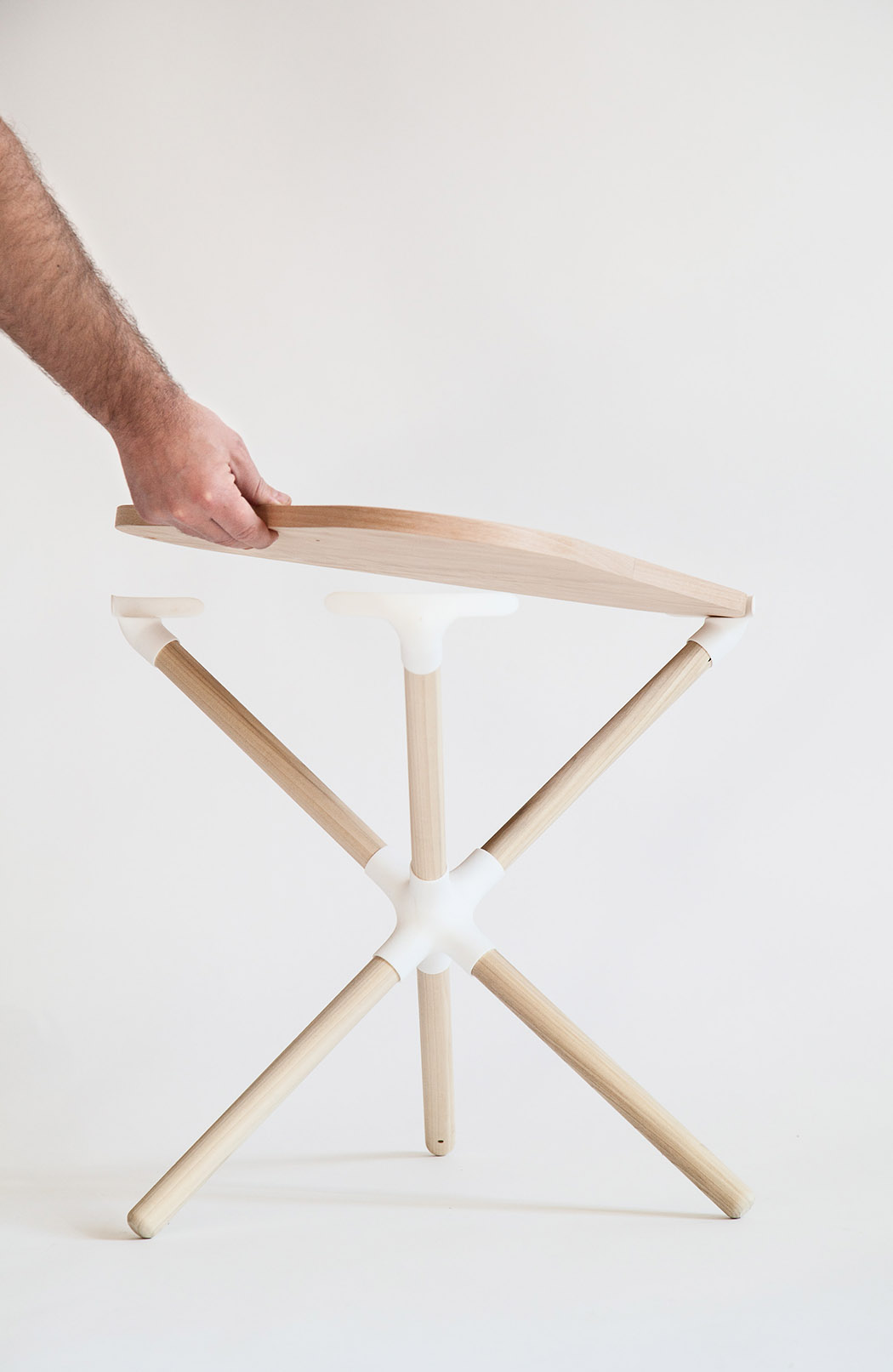 Create your own coffee table using the parts and white joints