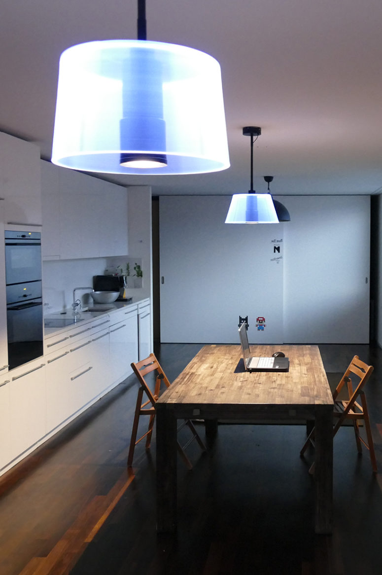The highpower LED functional light can be dimmed and is programmable by the POVLAMP mobile application The highpower LED functional light can be dimmed and is programmable by the POVLAMP mobile application