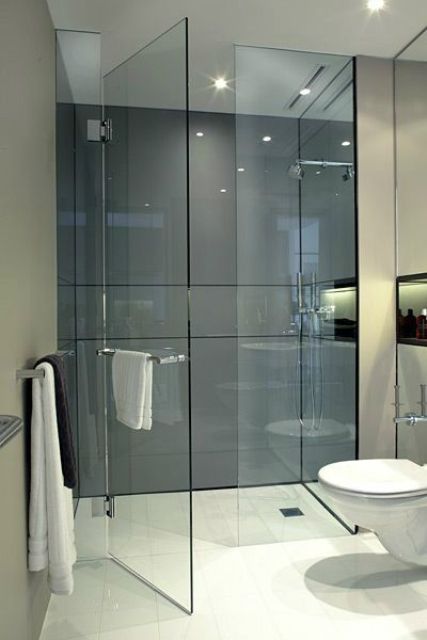small minimalist shower that boosts aesthetics