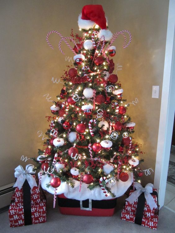 Santa Claus Christmas tree with a hat and a belt cover