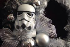 13 silver and black Storm Trooper wreath