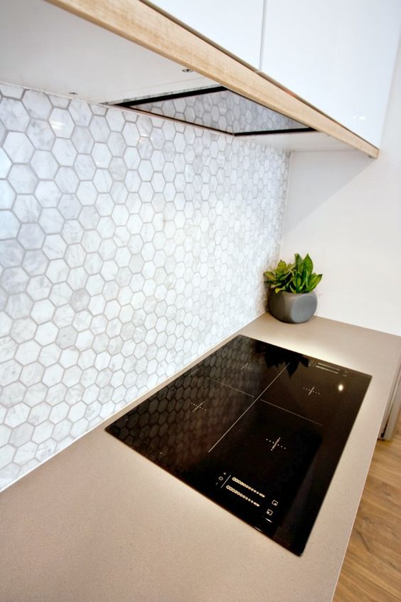 45 Eye-Catchy Hexagon Tile Ideas For Kitchens - DigsDigs