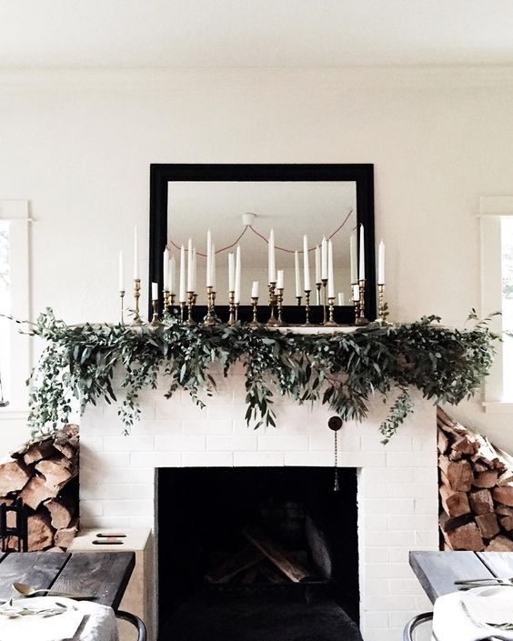 41 Chic Modern Christmas Décor Ideas - DigsDigs