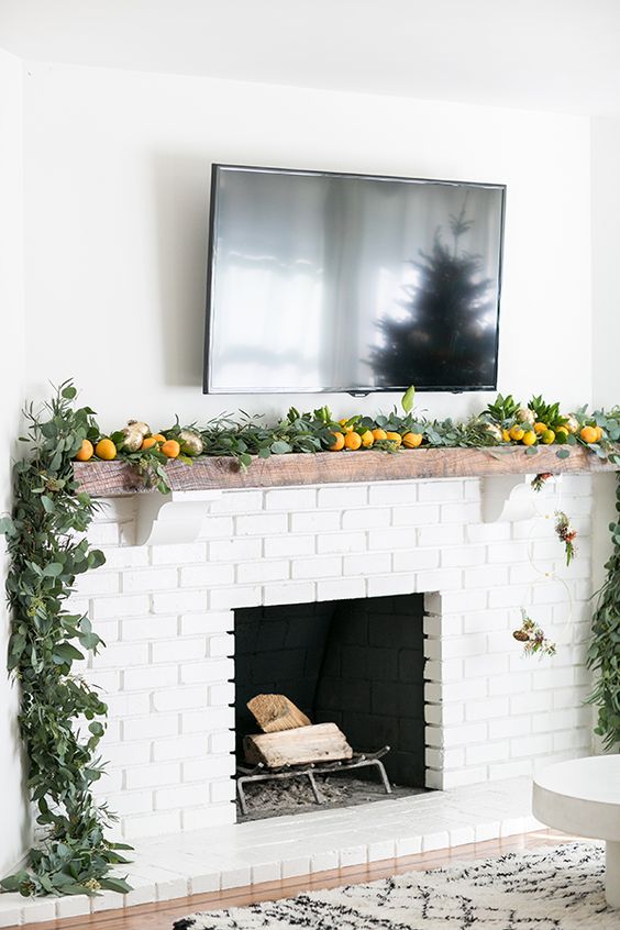 41 Chic Modern Christmas Décor Ideas - DigsDigs