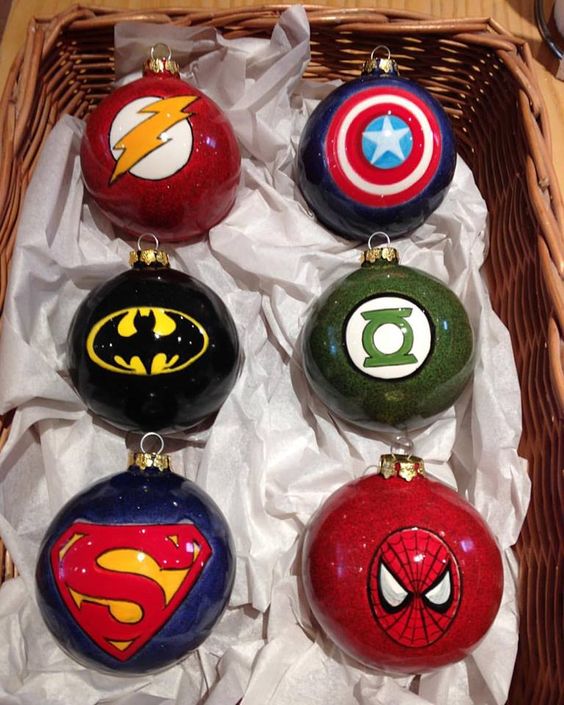 Superhero Tree Skirt 