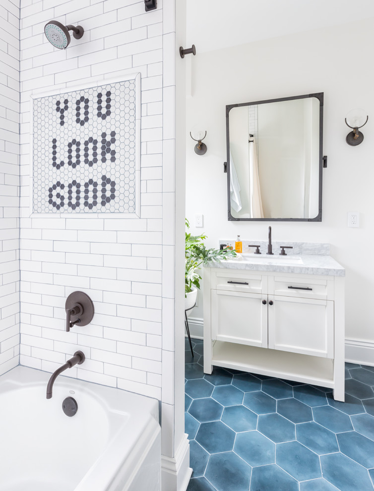 60 Stylish Hexagon Tiles Ideas For Bathrooms - DigsDigs