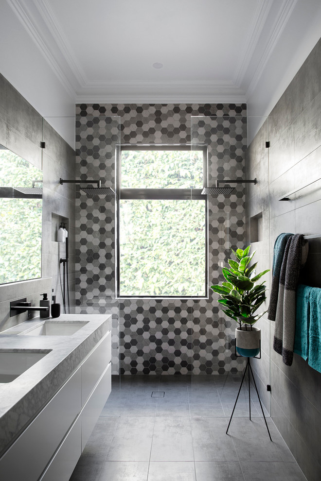 60 Stylish Hexagon Tiles Ideas For Bathrooms - DigsDigs