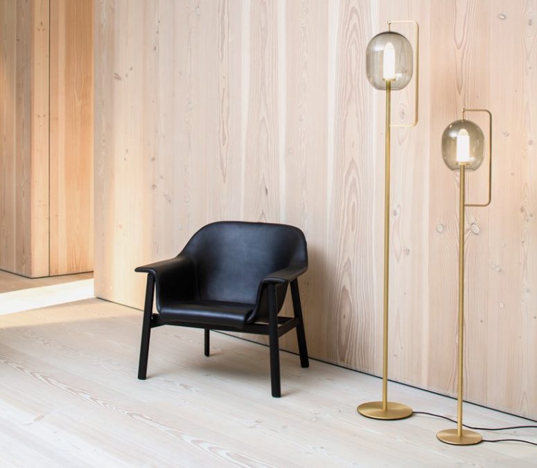 The Lantern Light is available in table and floor versions and the floor version has two different heights The Lantern Light is available in table and floor versions and the floor version has two different heights