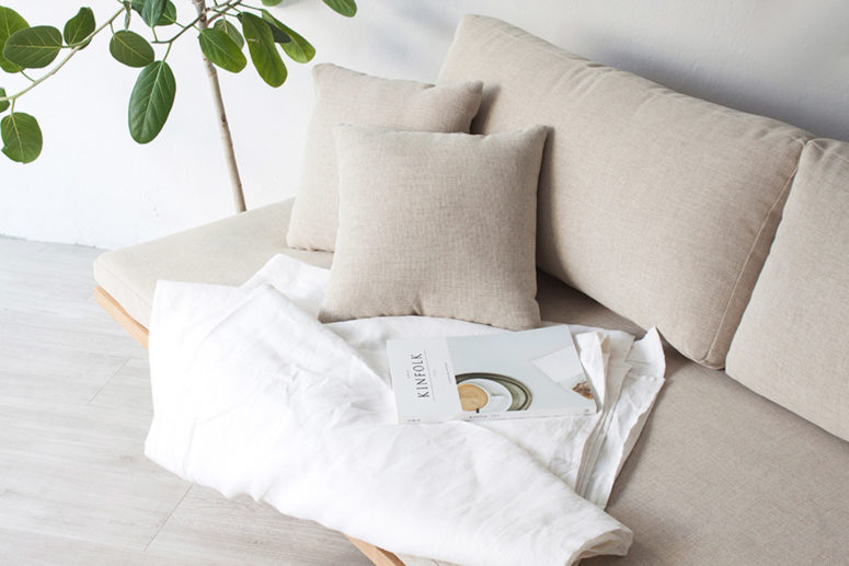 neutral daybed design Peaceful colors and a universal look will let this daybed blend with most of styles and themes