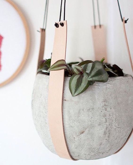 A closer look at Concrete Apartment Decor Accessories