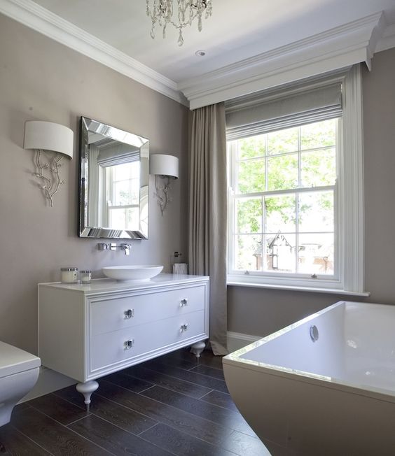taupe walls and curtains in a modern bathroom